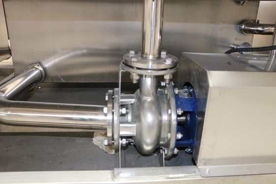 Lavadora industrial para la limpieza continua de contenedores de polipropileno/acero inoxidable