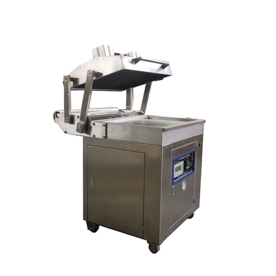 Materiales de madera Máquina de embalaje automática de vacío con pieles adheridas Estado completo de los alimentos