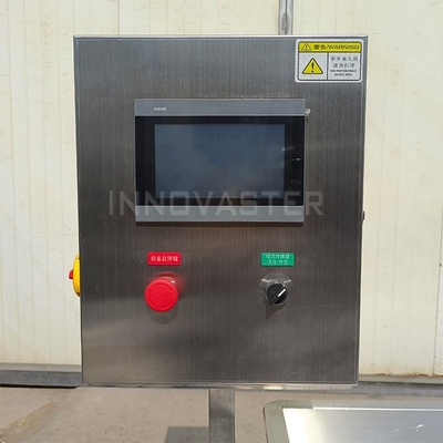 Máquina de espigas fácil de operar para hacer palos de pescado y pollo en restaurantes