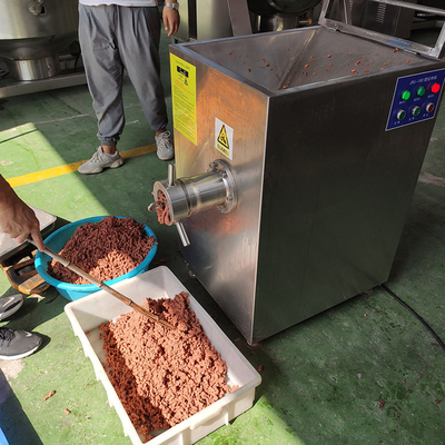 Grinder de carne congelada de acero inoxidable para moler automático de múltiples funciones 900*500*950mm