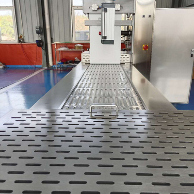 Velocidad de embalaje 3-6 ciclos/min Máquina automática de embalaje de salchichas con termoformación al vacío 516 KG