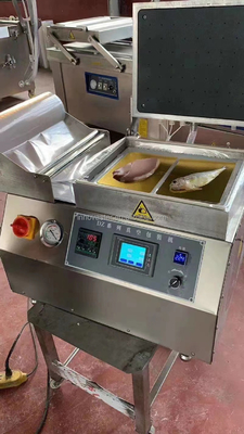 Máquina automática de embalaje al vacío para mostrar los alimentos frescos en su totalidad